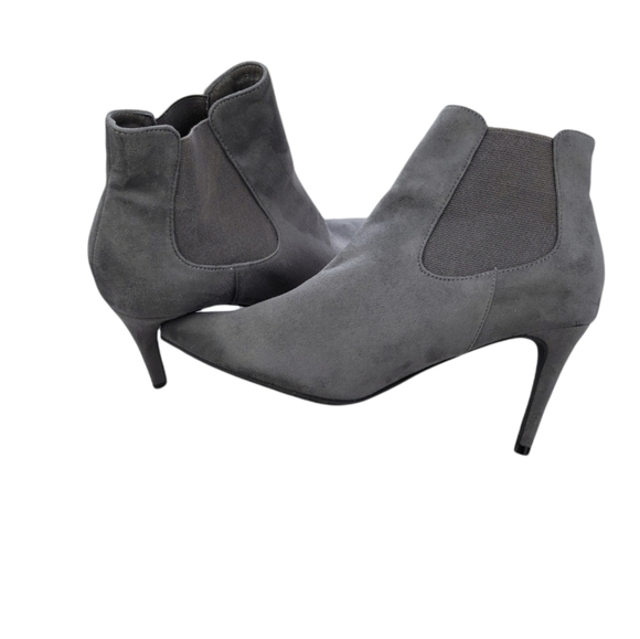 14th & Union Pull-On Suede Ankle Bootie - Picture 2 of 9